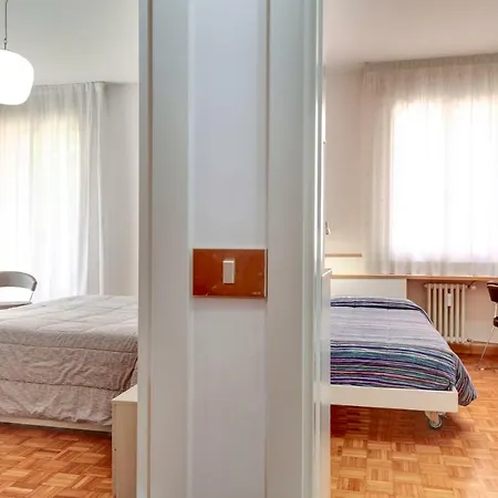 Apartment Priuli 10 *